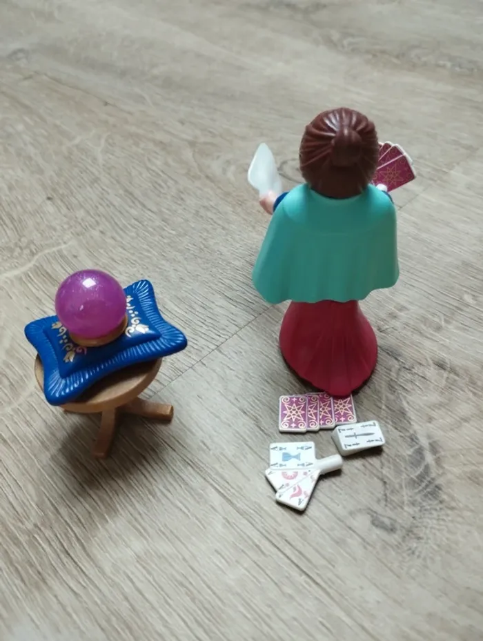 Voyante et sa boule de cristal 9417 playmobil - photo numéro 3