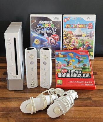 Nintendo wii - Pack Jeux Mario - Très Bon état 