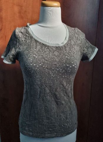 T-shirt ajouré taille M