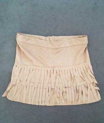 Jupe taille 5 ans en très bon état