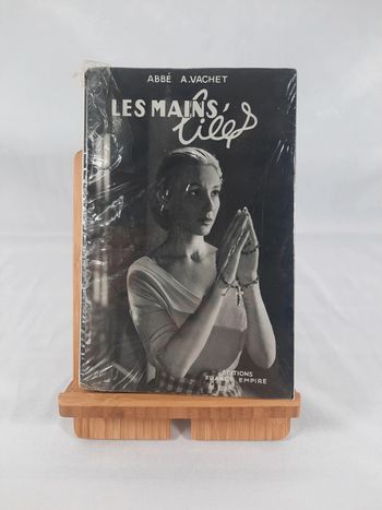 Abbé A.Vachet, les mains liées