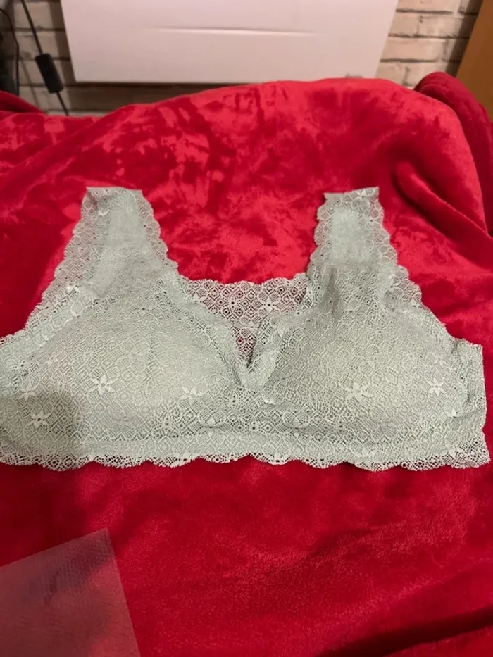 Lot soutien gorge - photo numéro 5