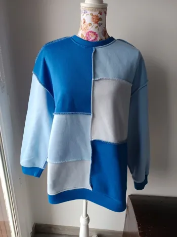 Sweat bleu