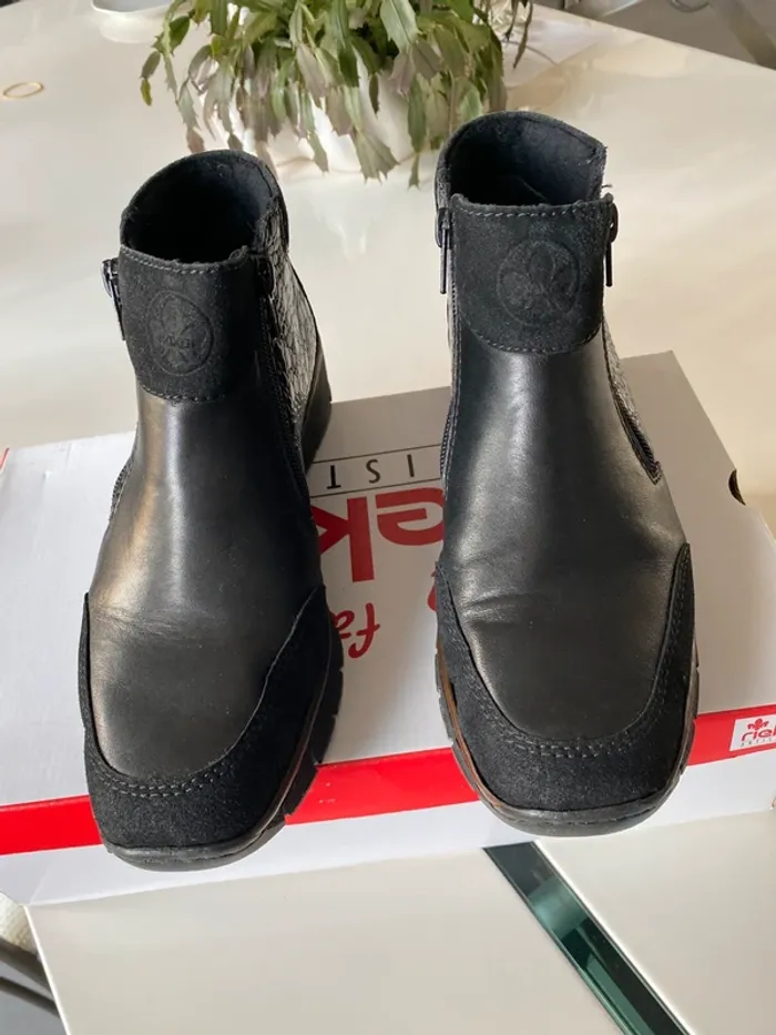 Boots bottines rieker antistress comme neuves - photo numéro 2