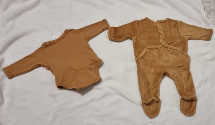 Lot dors bien / pyjama et body manches longues 1 mois - photo numéro 2
