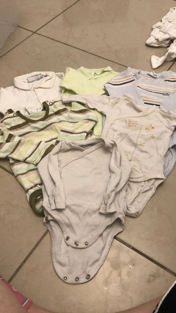 Lot 6 bodys manches longues