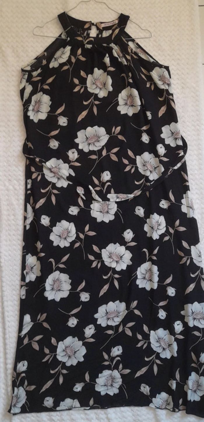 Robe longue fleurie sans manches - photo numéro 5