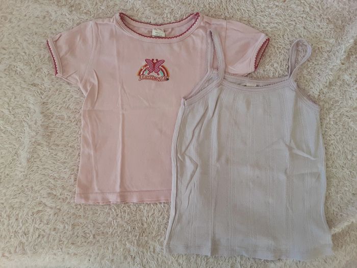 Lot 2 t-shirts 6 ans
