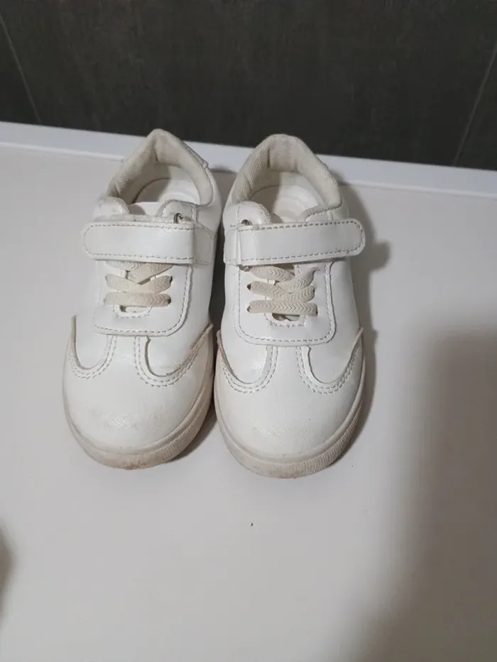 Basket blanche taille 26 - photo numéro 2
