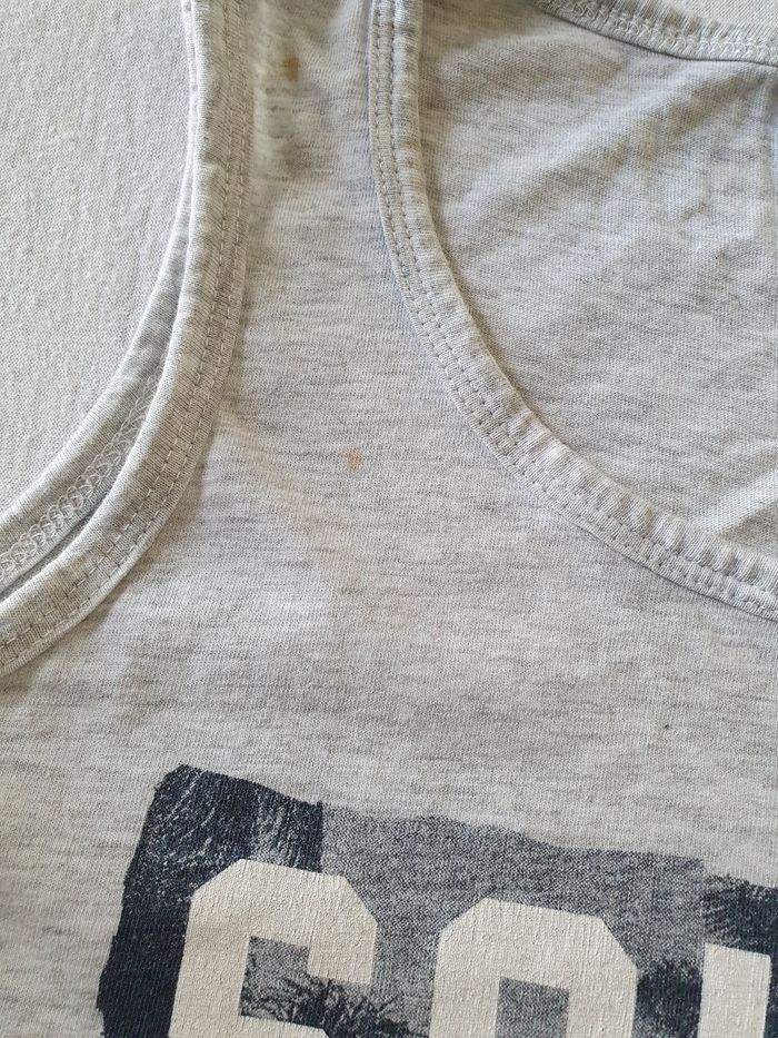 T-shirt sans manche taille 12ans - photo numéro 3