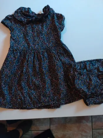 Ensemble robe et bloomer Kiabi taille 18 mois