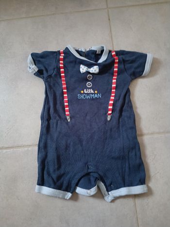 Body, marque sans marque, taille 3 mois
