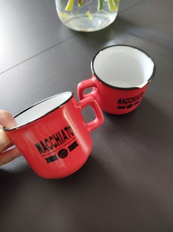 Lot 2 tasses vintage rouge