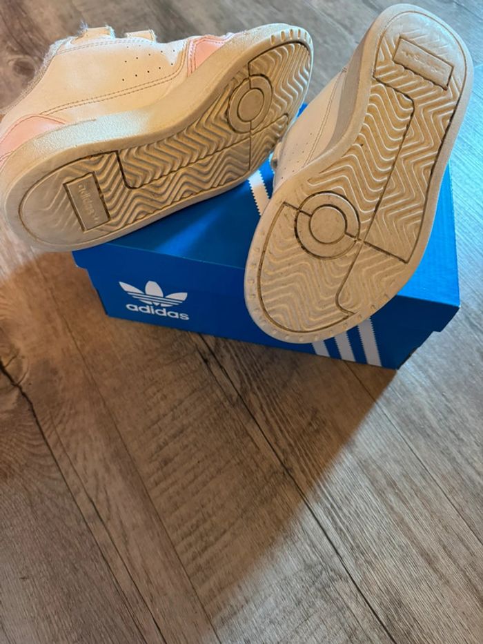 Basket adidas 30 - photo numéro 3