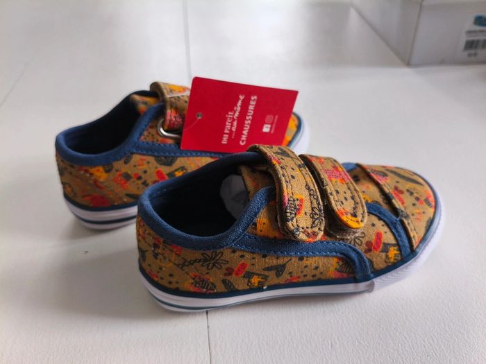 Chaussures taille 23 - photo numéro 4
