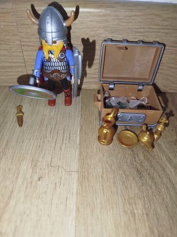 Barbare Playmobil et son équipement