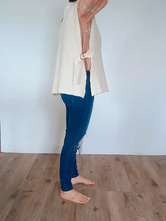 gilet sans manche type poncho blanc TU - photo numéro 3