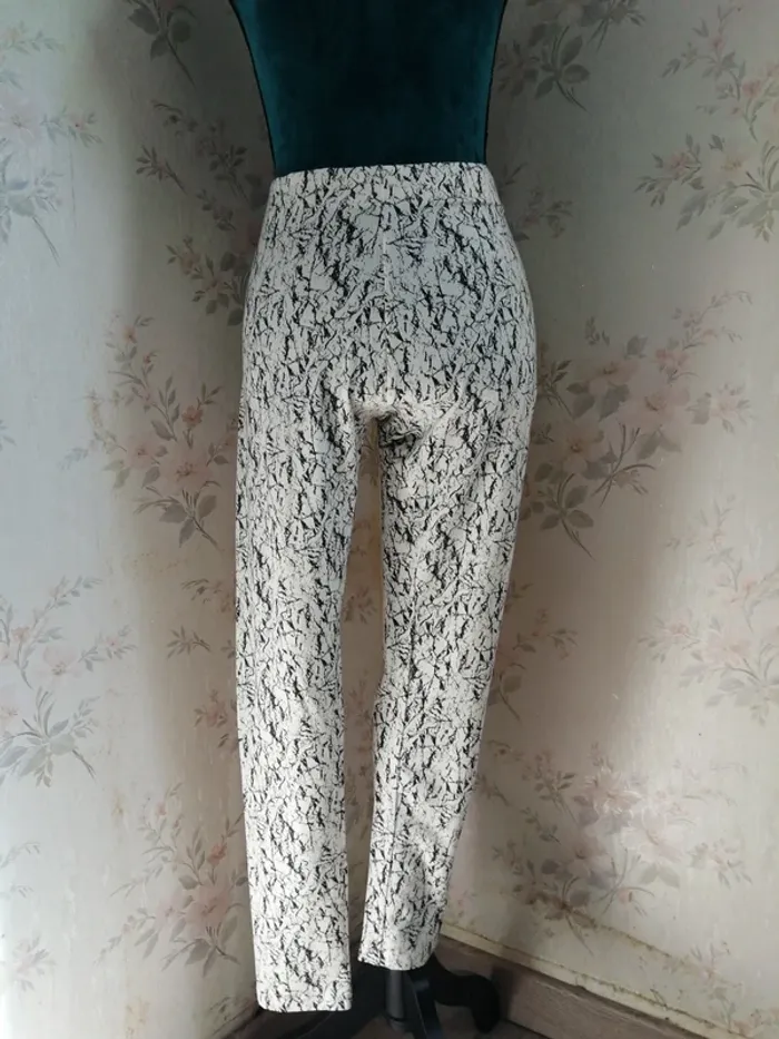 Legging blanc et noir à motif marbre / esmara / (M) - photo numéro 2