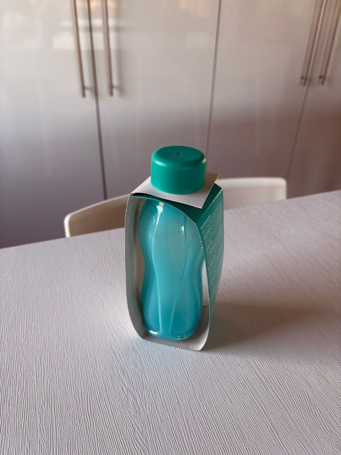 Petite gourde Tupperware - photo numéro 5