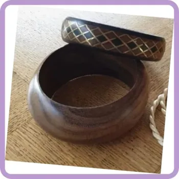 Lot de bracelets en bois exotique