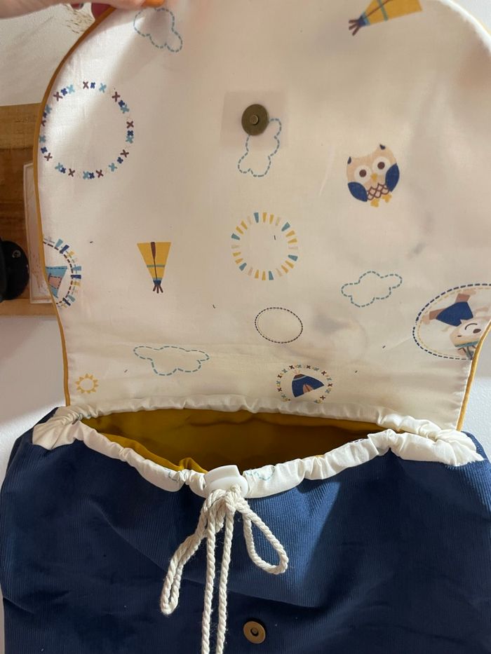 Sac à dos enfants fait main en velours bleu et tissu motifs - photo numéro 2