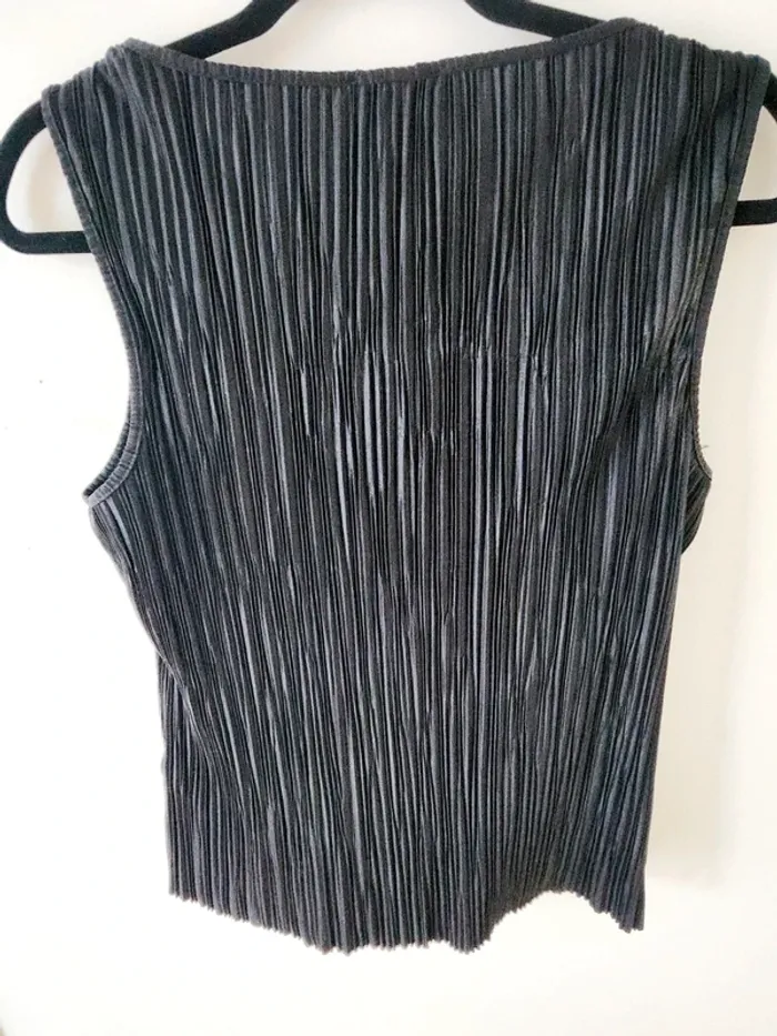 Haut sans manches noir plissé H&M - Taille S - photo numéro 2