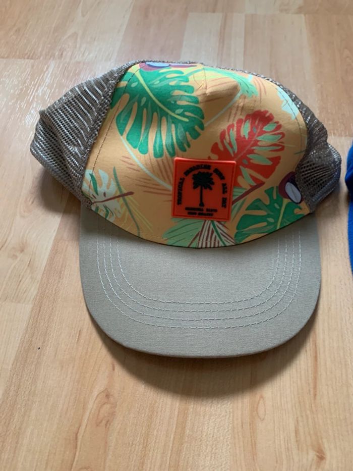 Lot de deux casquettes taille 54 - photo numéro 3
