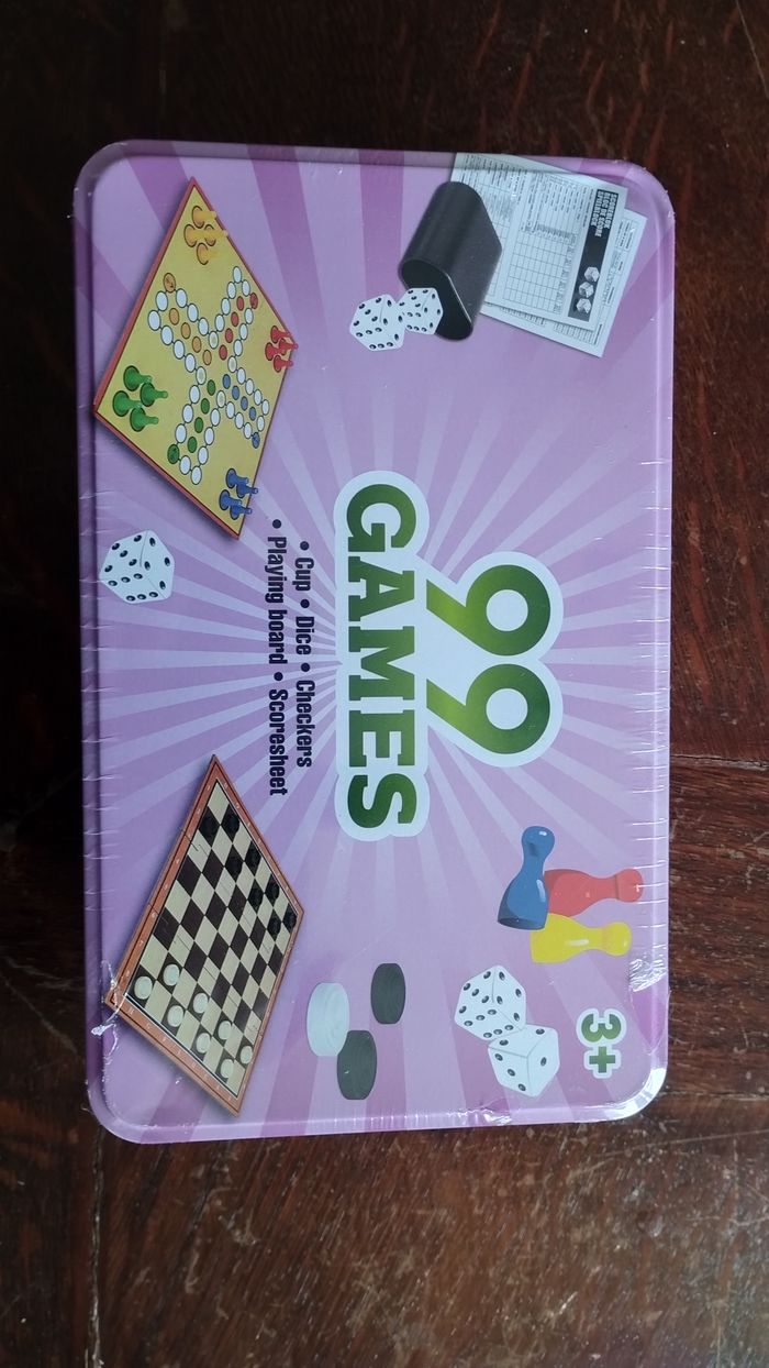 Coffret de 99 jeux Neuf