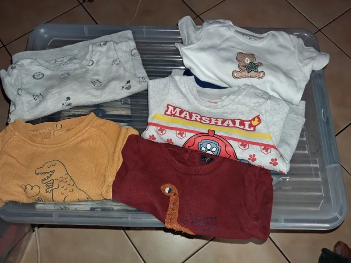 Lot vêtements bébé 6mois - photo numéro 10