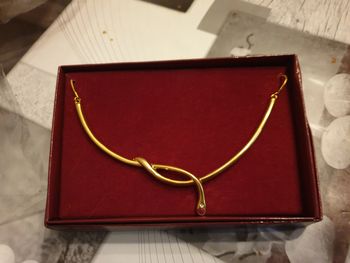 collier couleur or forme serpent