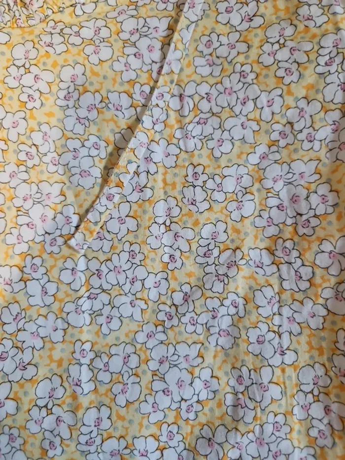 Tee shirt jaune fleuri - photo numéro 2