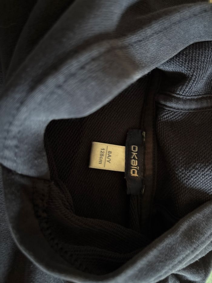 Vend sweat okaidi 8 ans très bon état - photo numéro 3