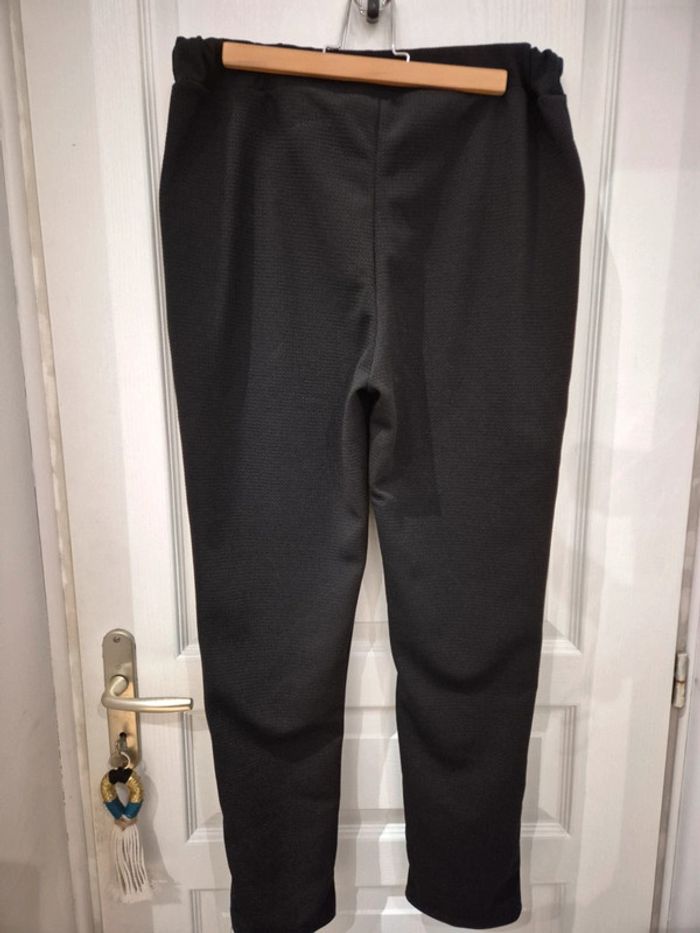 Pantalon noir Taille 40 neuf - photo numéro 4