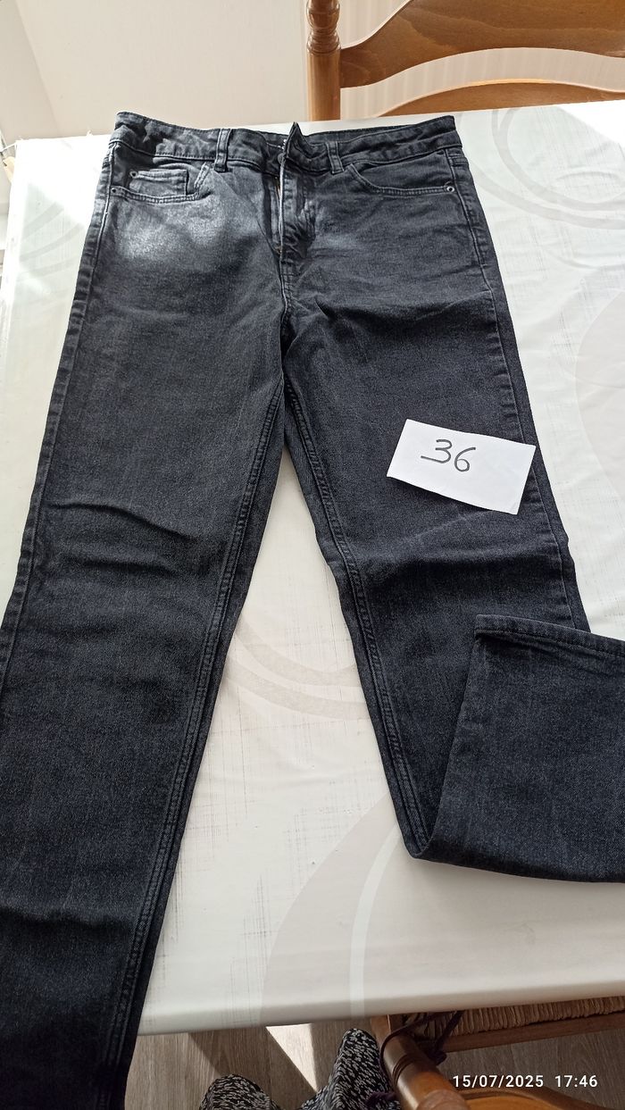 Jean noir 36 slim Kiabi