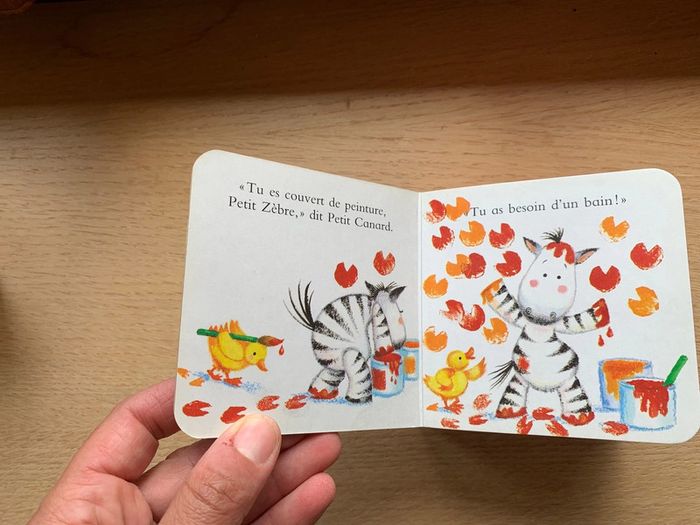 Livre avec doudou - photo numéro 4