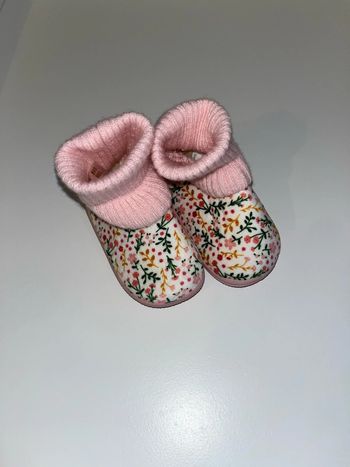 Chaussons Gemo à fleurs