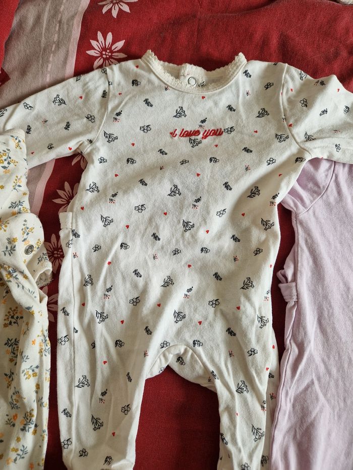 Pyjama bebe - photo numéro 3