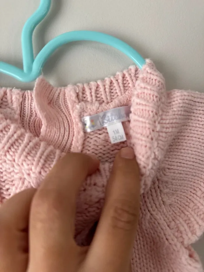 👚 pull sans manche hiver - bébé fille -1 mois -54 cm - kitchoun-très bon état - photo numéro 3