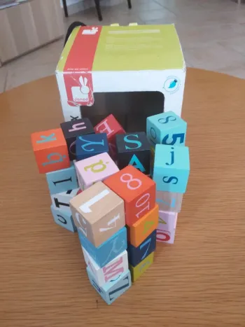 Cubes en bois