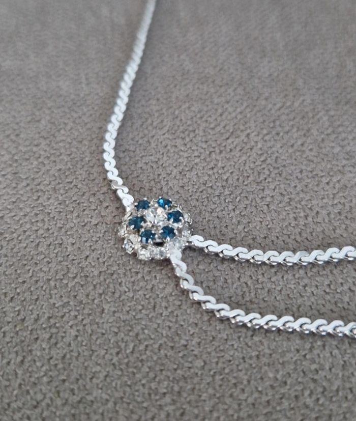 Collier argenté avec pierres couleur saphir - photo numéro 9