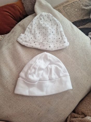 2 bonnets naissance