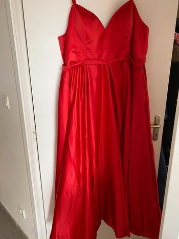 Robe de demoiselle d’honneur neuve jamais porté