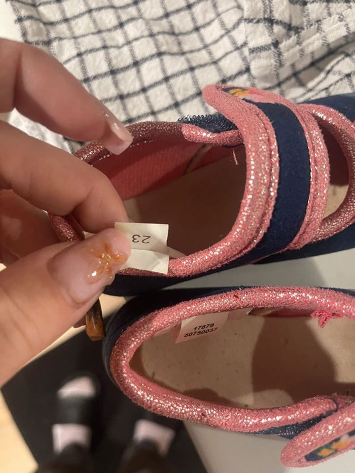 Lot de chaussure taille 23 - photo numéro 9
