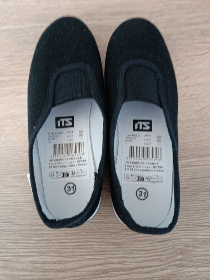 Ballerine noire en 31 - photo numéro 2