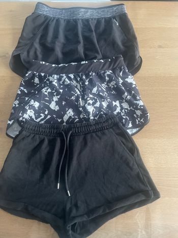 Lot de trois shorts domyos femme 