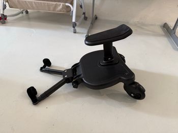 Marche de poussette universelle 