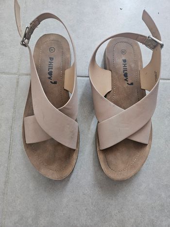 Sandales