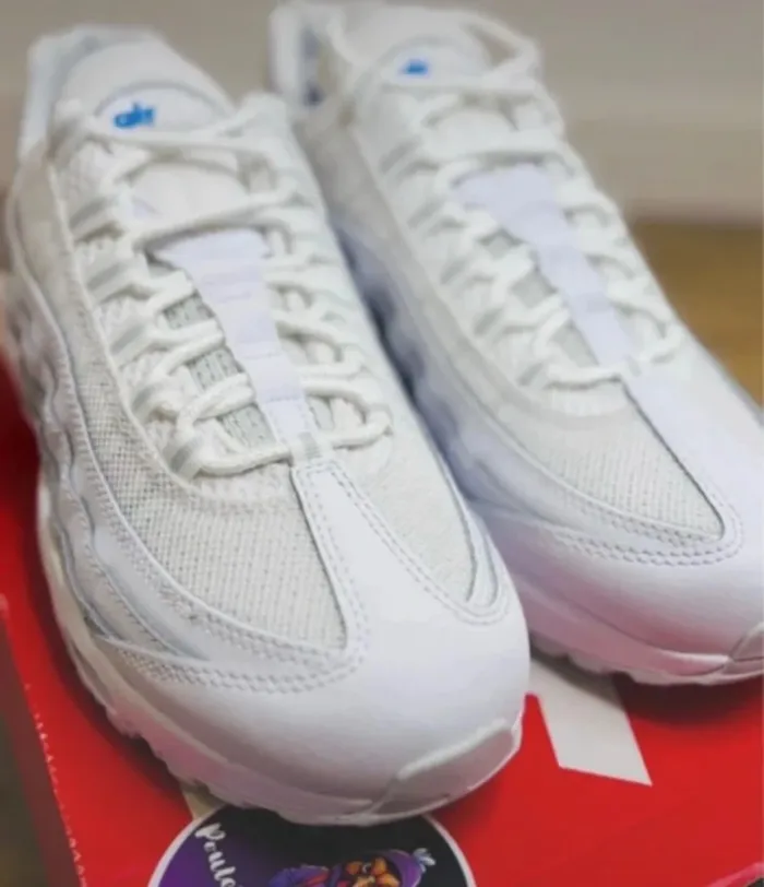 Nike Air Max 95 White Photon Dust Photon Blue Taille 40 - photo numéro 3