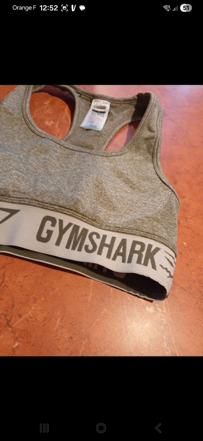 Brassière Gymshark taille S - photo numéro 2