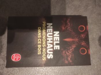 Promenons-nous dans ce bois Nele Neuhaus - Livre de Poche 2024 